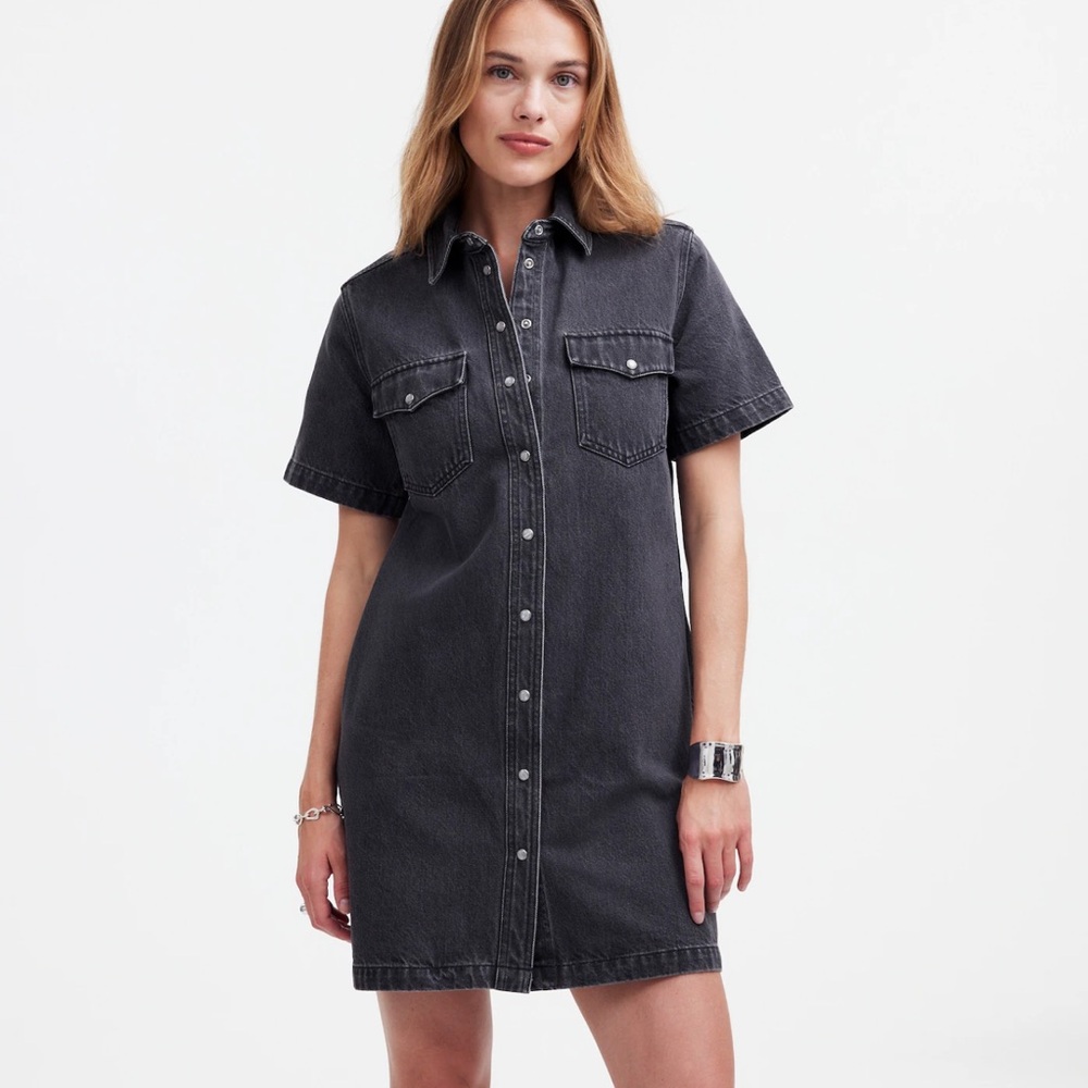 Madewell Oversized Mini Shirtdress in size XXS in Langlade Wash (washed black)